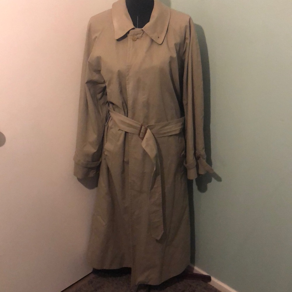 Burberry trench coat - Picture 2 of 7